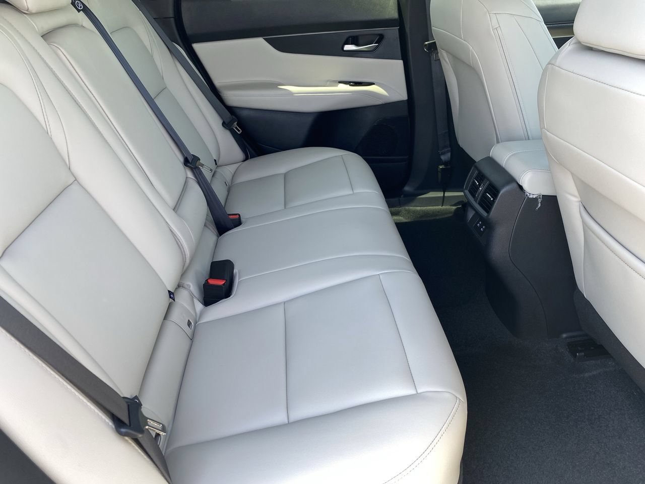 New 2026 Nissan Murano SV AWD/4WD image 12