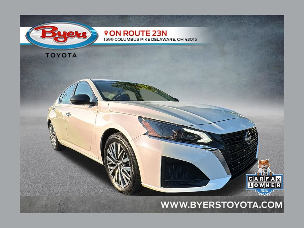 Used 2025 Nissan Altima 2.5 SV FWD image 1