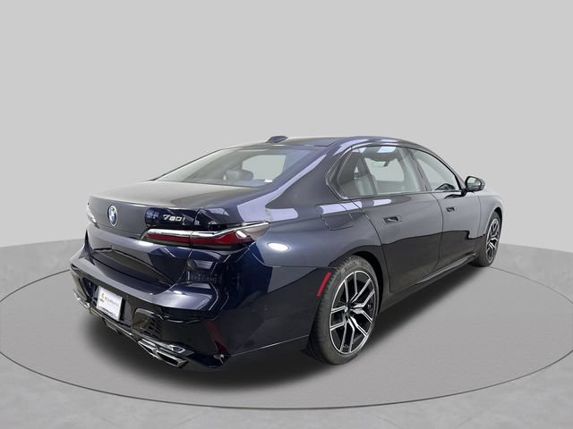 Used 2026 BMW 760i xDrive AWD/4WD image 35