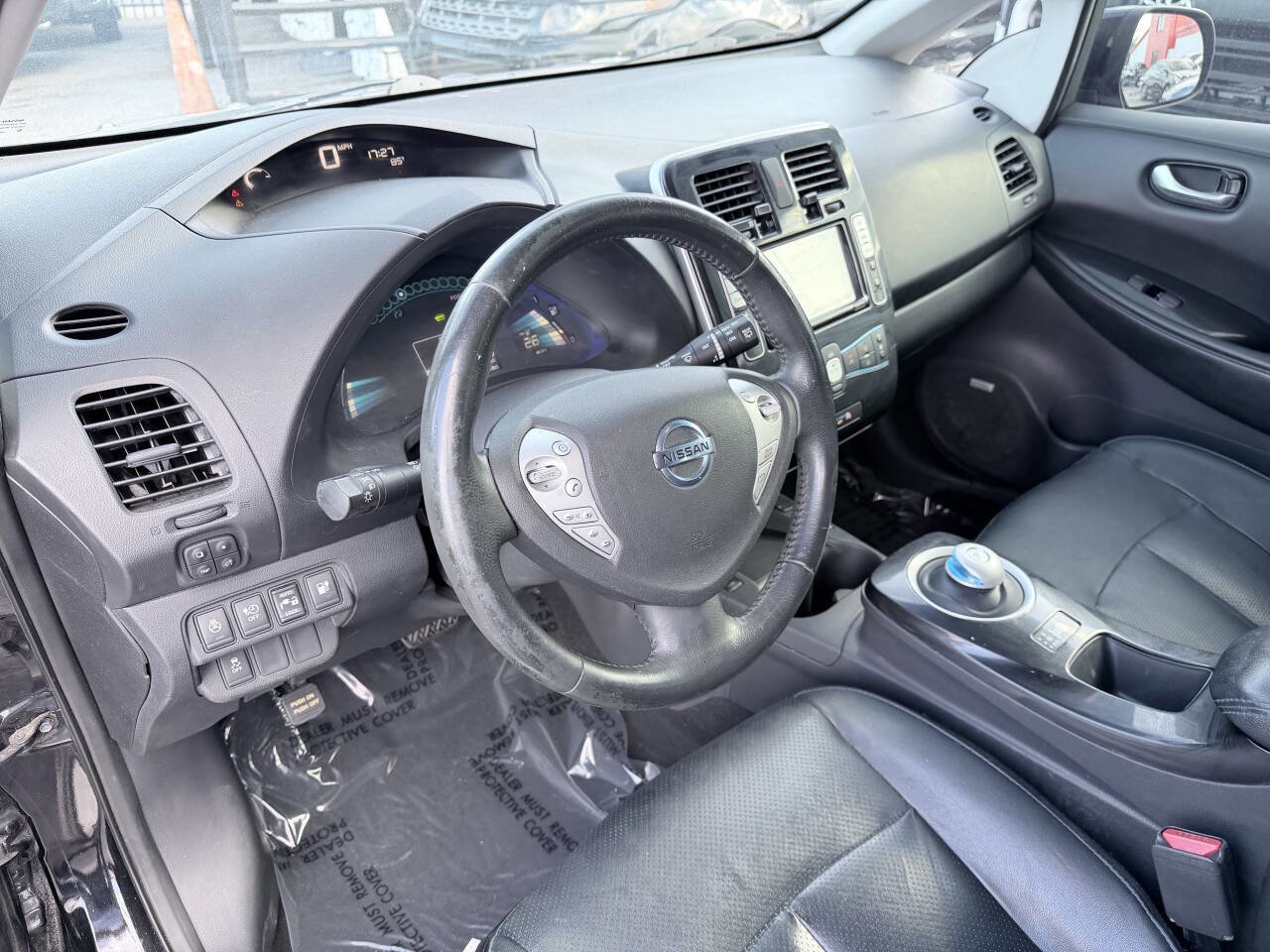 Used 2015 Nissan Leaf SL w/ Premium Package image 11
