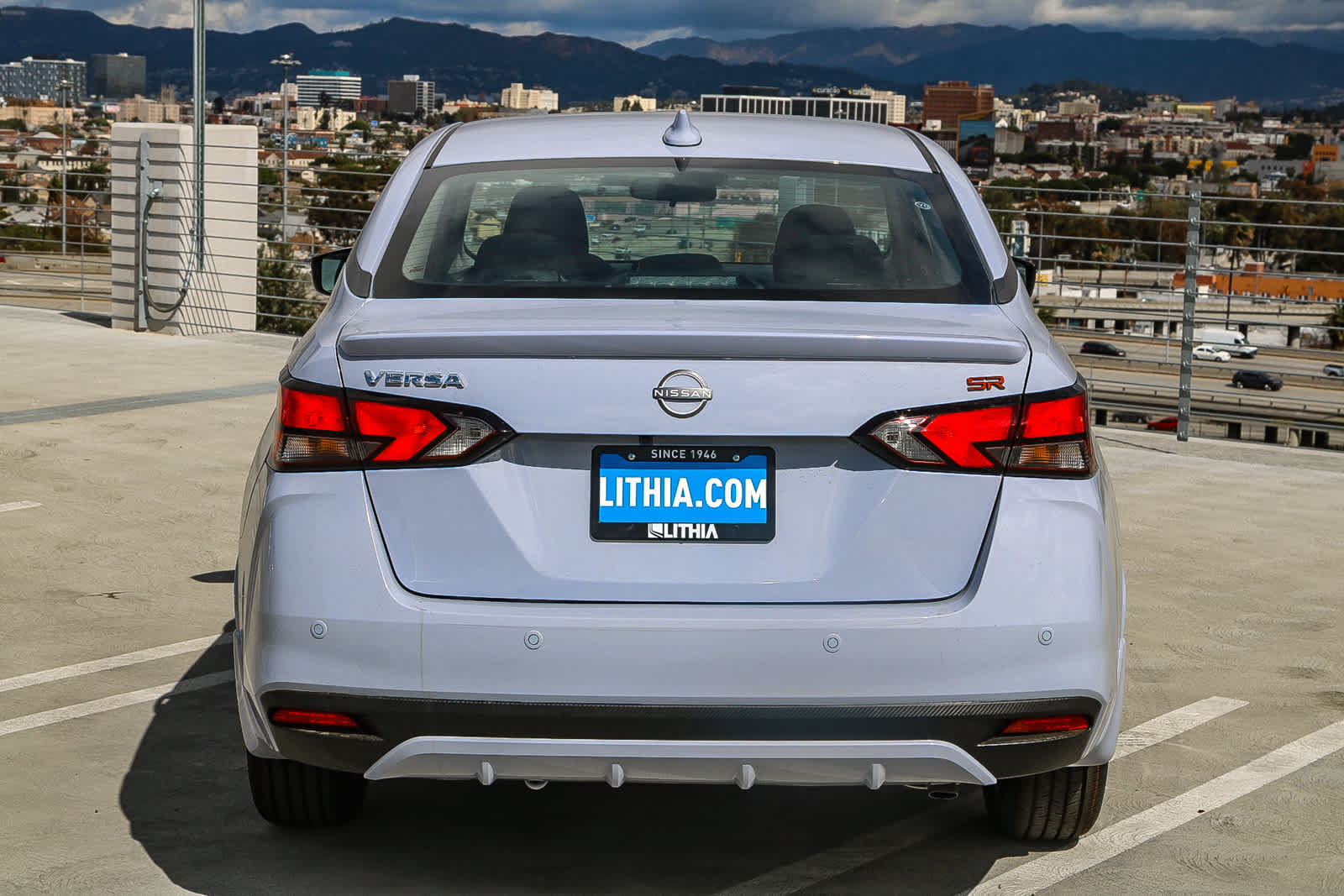 New 2025 Nissan Versa SR w/ Trunk Package FWD image 7