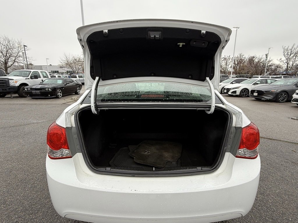 Used 2011 Chevrolet Cruze LT image 26