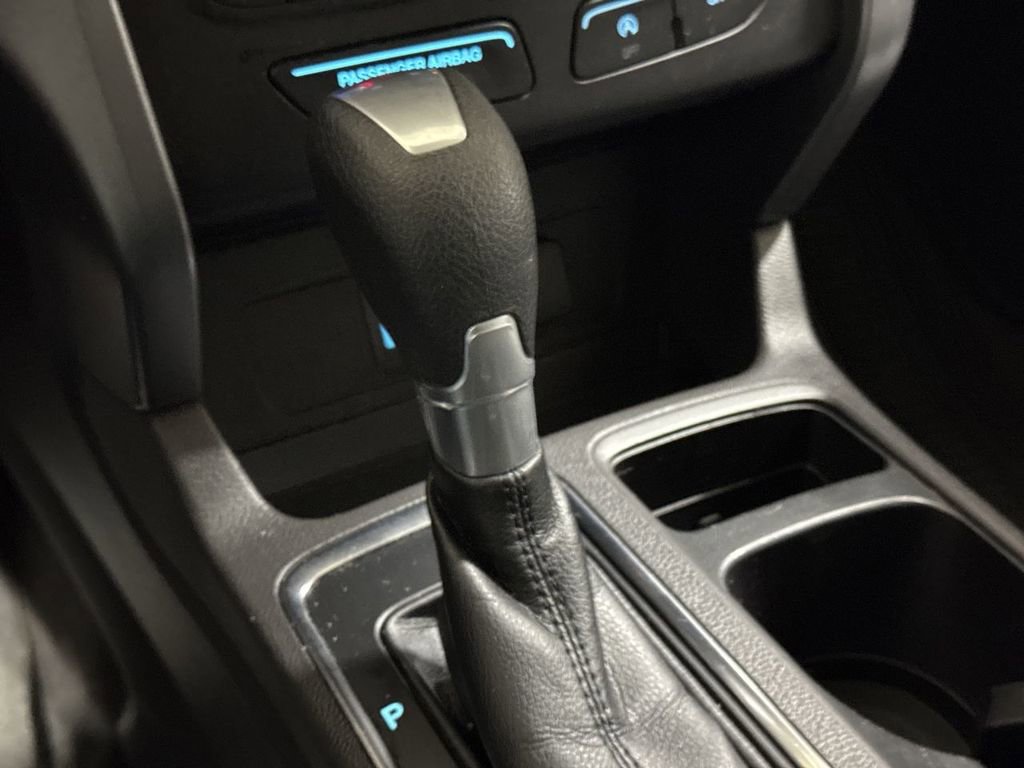 Used 2017 Ford Escape SE w/ Equipment Group 201A image 18