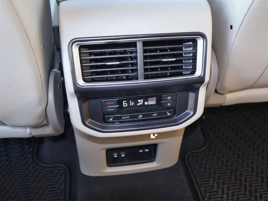 New 2026 Volkswagen Atlas SEL Premium R-Line image 18