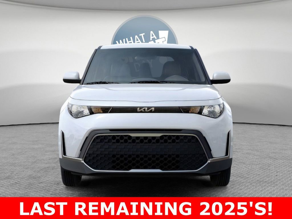 New 2025 Kia Soul LX w/ LX Technology Package image 2