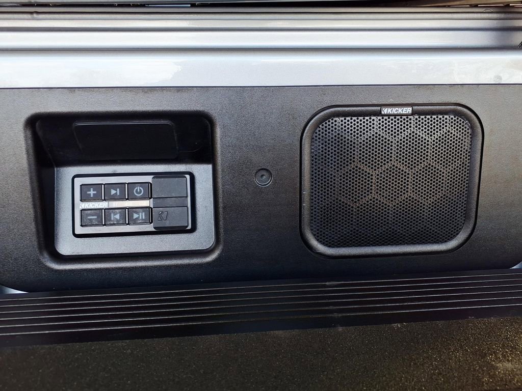 Used 2025 GMC Sierra 2500 Denali Ultimate image 6