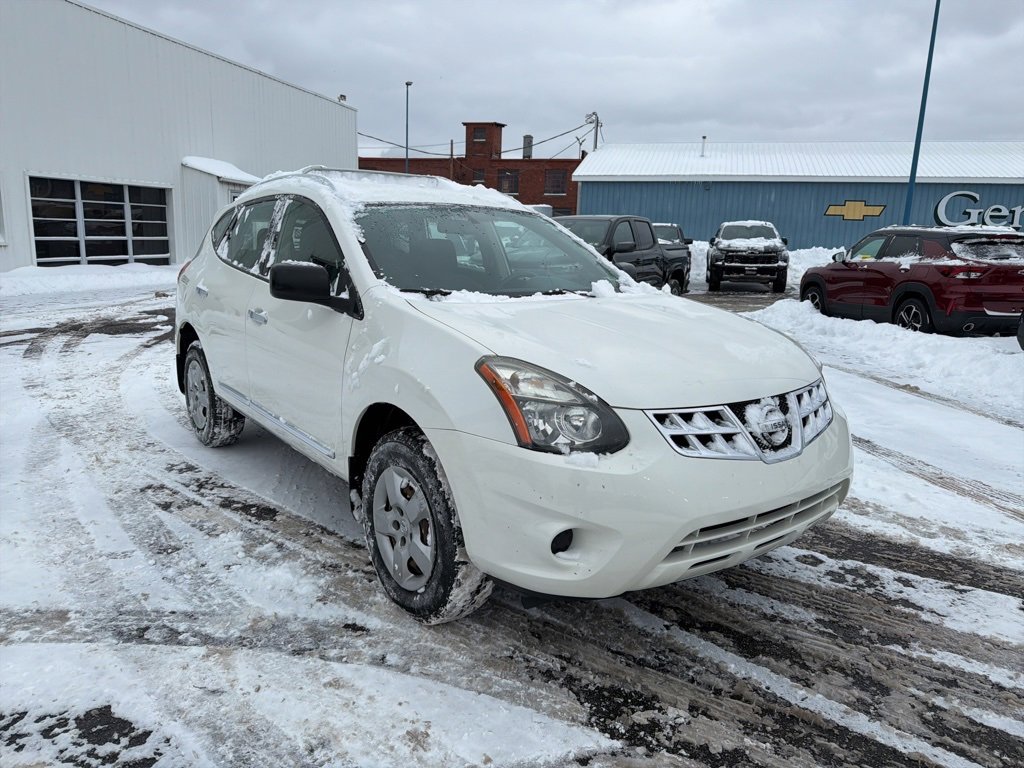 Used 2015 Nissan Rogue S w/ Convenience Package