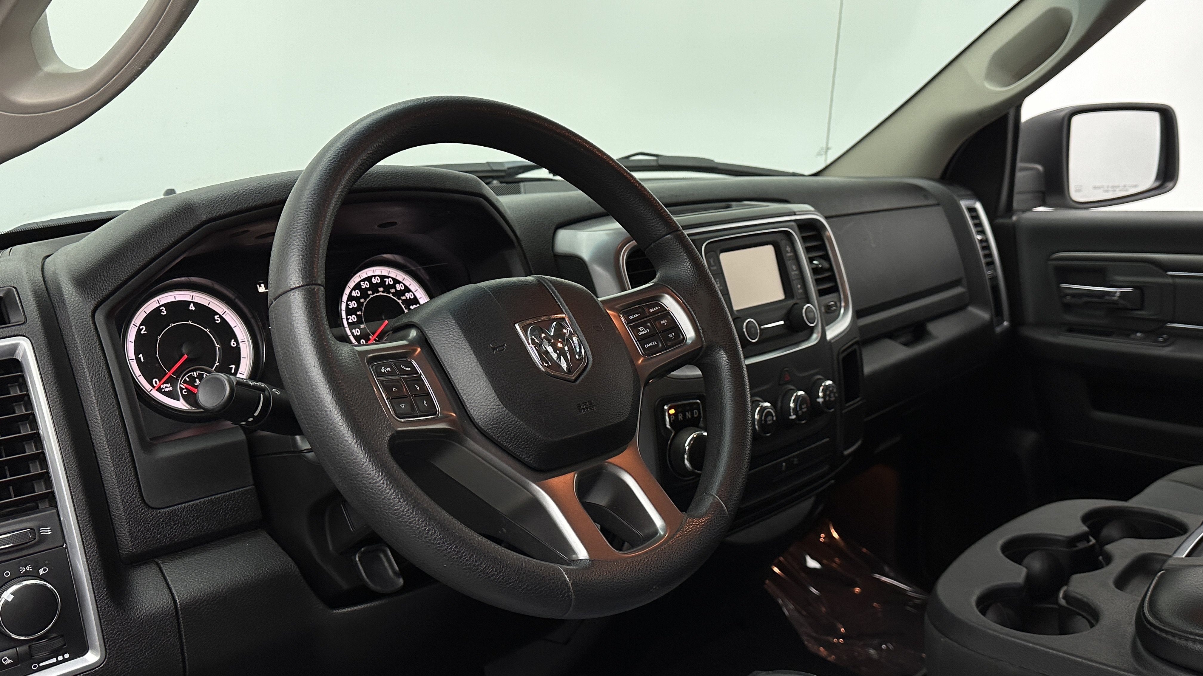 Used 2021 RAM 1500 Classic SLT RWD image 8