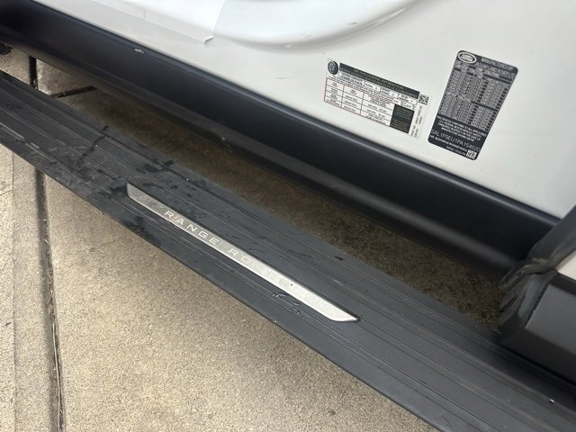 Used 2023 Land Rover Range Rover Sport SE image 36