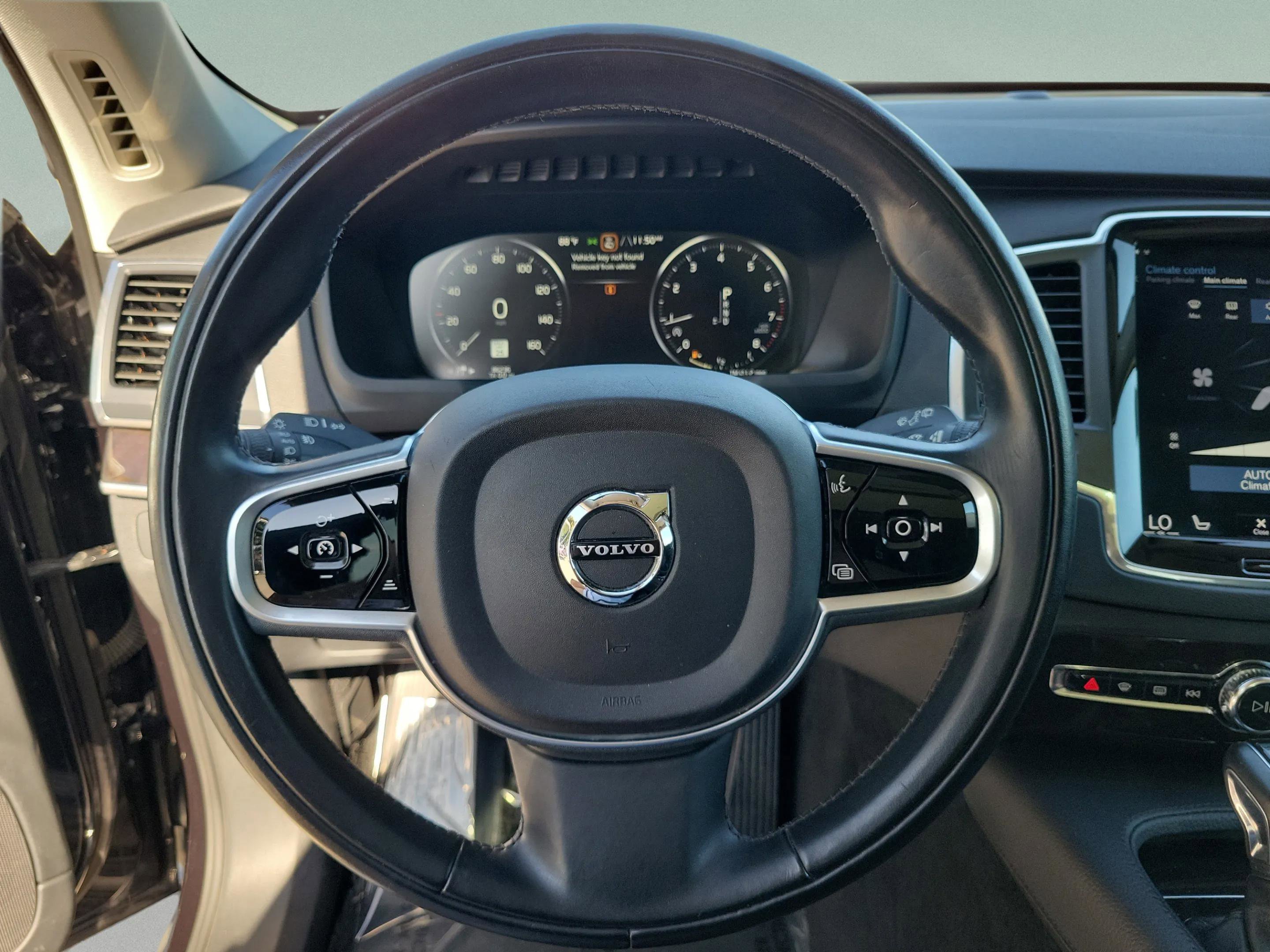 Used 2019 Volvo XC90 T6 Momentum w/ Protection Package Premier image 30