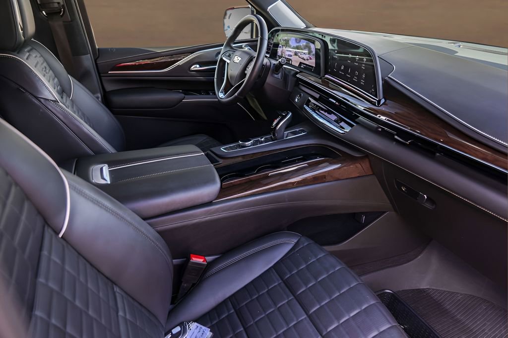 Used 2023 Cadillac Escalade Sport Platinum RWD image 31