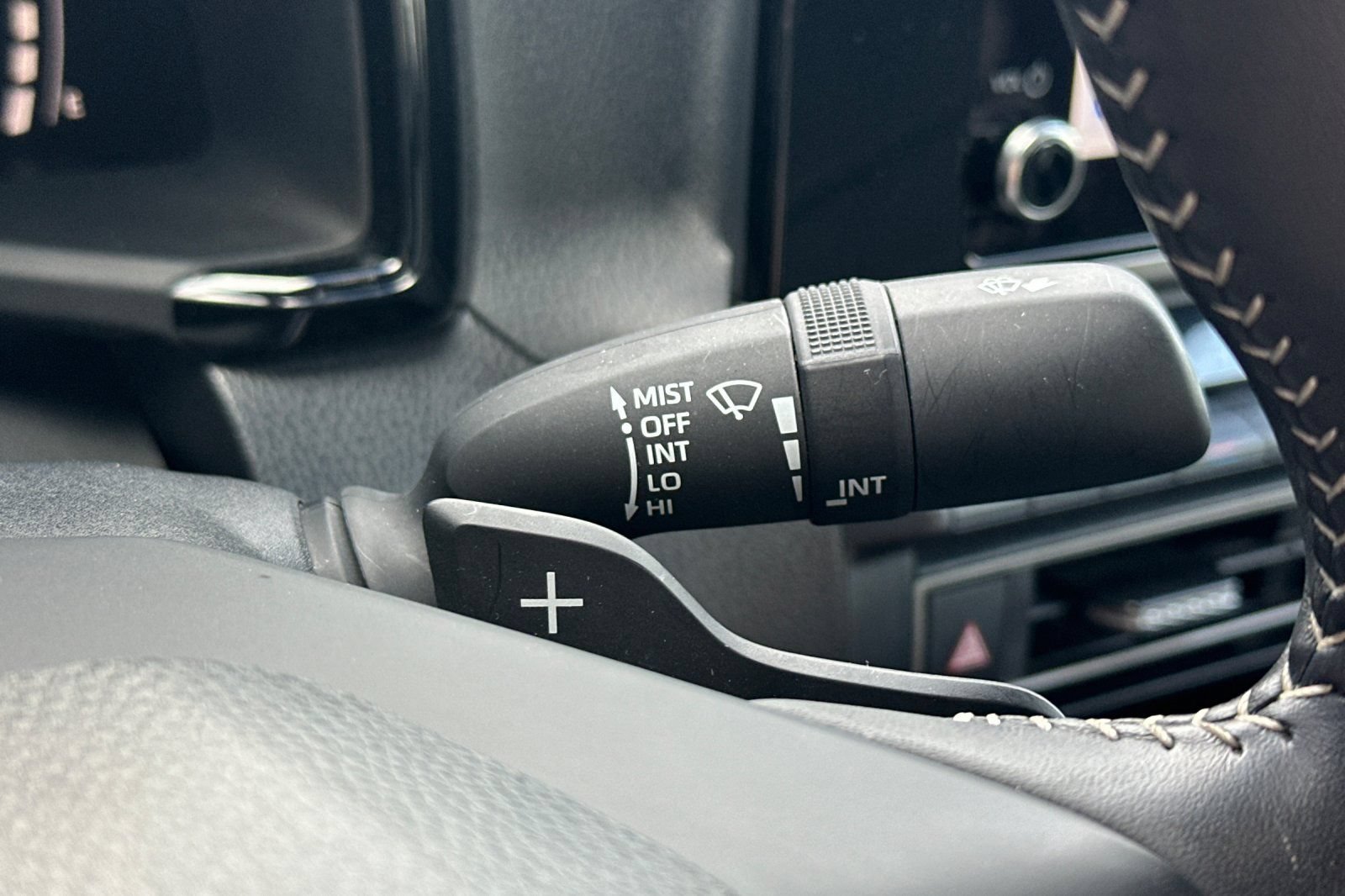 Used 2025 Toyota Camry SE FWD image 38