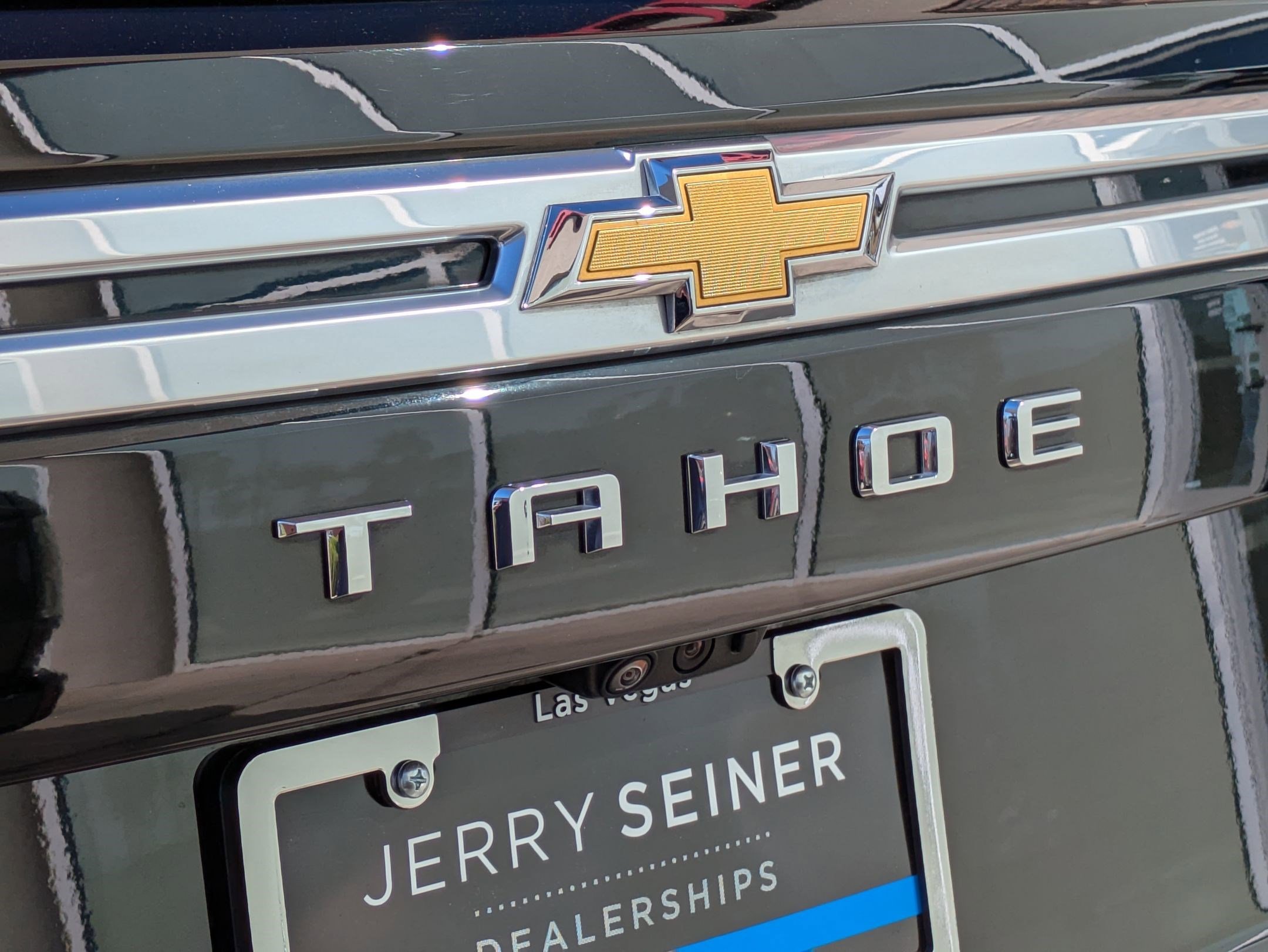 Used 2024 Chevrolet Tahoe High Country w/ Advanced Technology Package AWD/4WD image 24