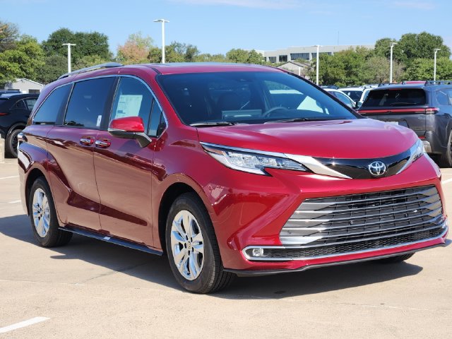 New 2026 Toyota Sienna Limited AWD/4WD image 2