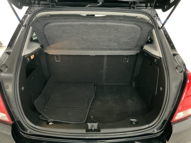 Used 2021 Chevrolet Trax LT AWD/4WD image 8