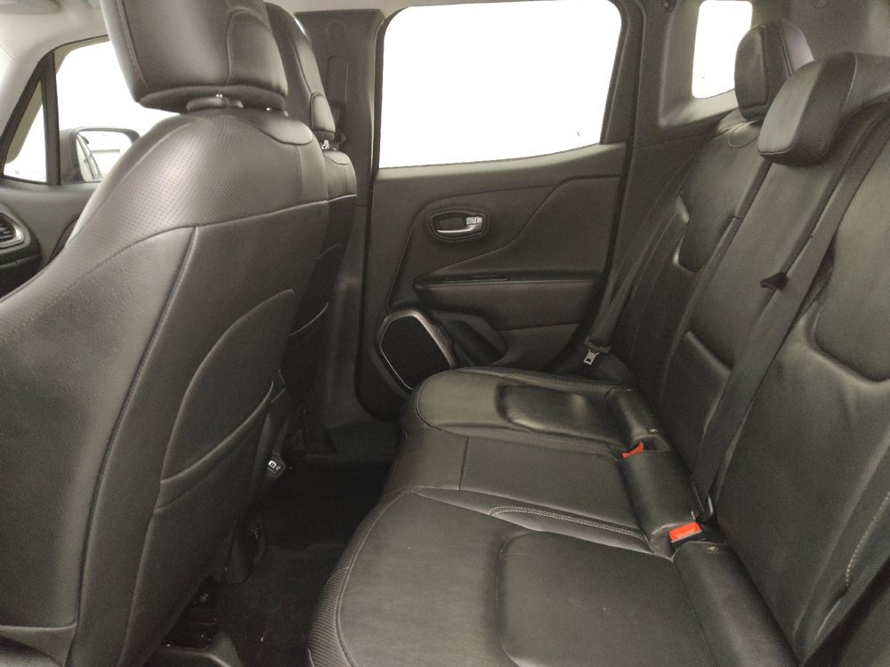 Used 2019 Jeep Renegade Limited w/ UConnect 8.4 Nav Group image 18