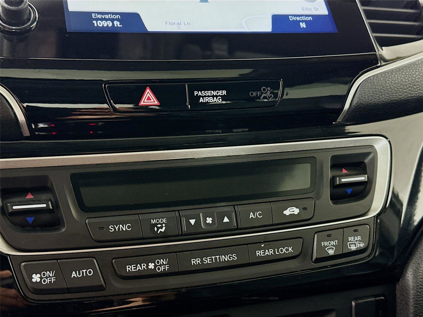Used 2021 Honda Pilot Touring image 9