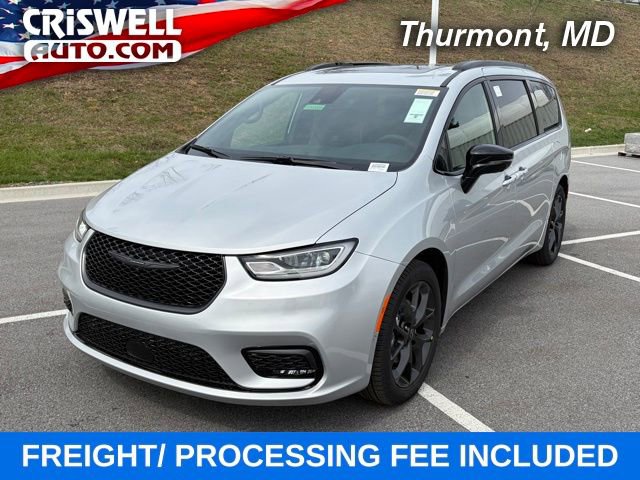 New 2026 Chrysler Pacifica Limited