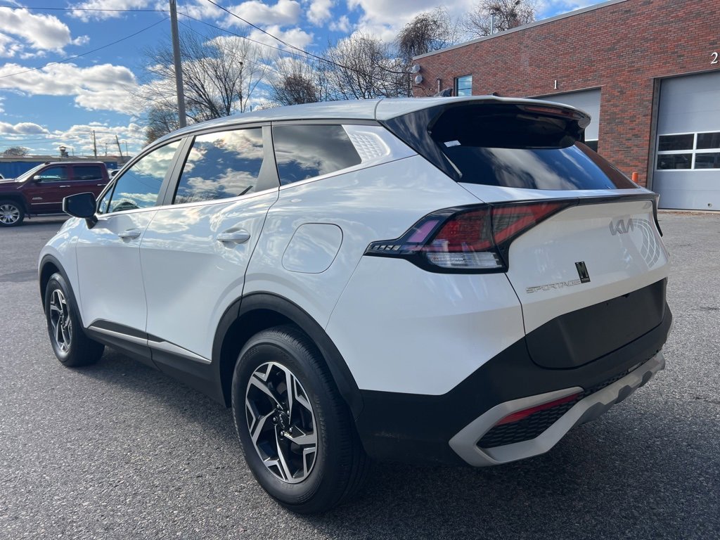 Certified 2023 Kia Sportage LX image 3