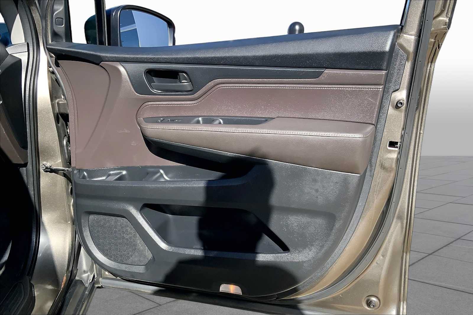 Used 2018 Honda Odyssey EX-L image 18