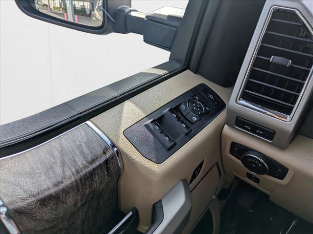Used 2018 Ford F250 Lariat w/ Chrome Package image 18