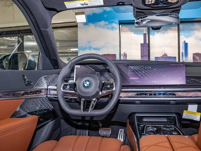 Used 2026 BMW 740i xDrive w/ Premium Package image 16