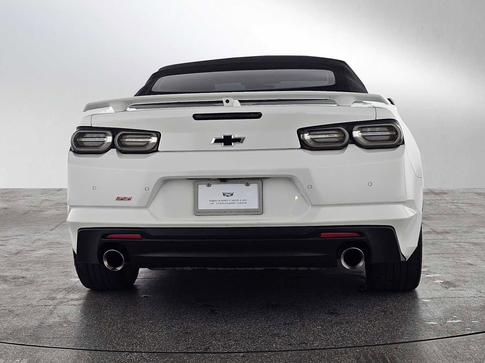 Used 2019 Chevrolet Camaro SS RWD image 4