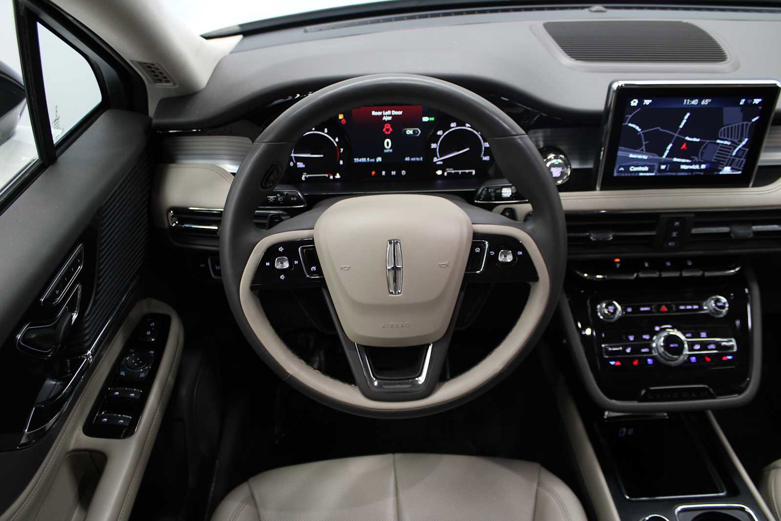 Used 2022 Lincoln Corsair AWD w/ Equipment Group 101A image 19