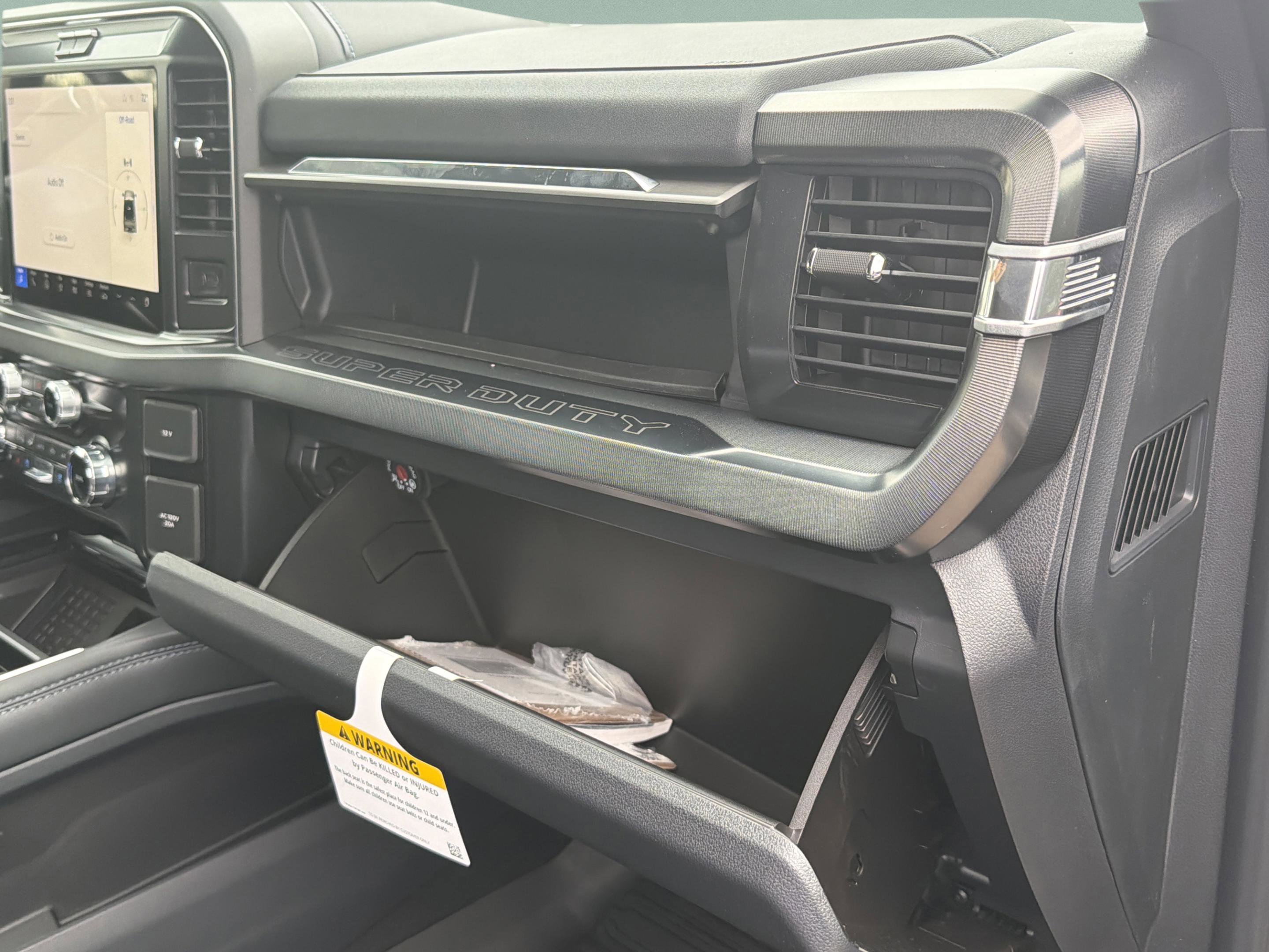 New 2026 Ford F250 Platinum w/ Tremor Off-Road Package image 25