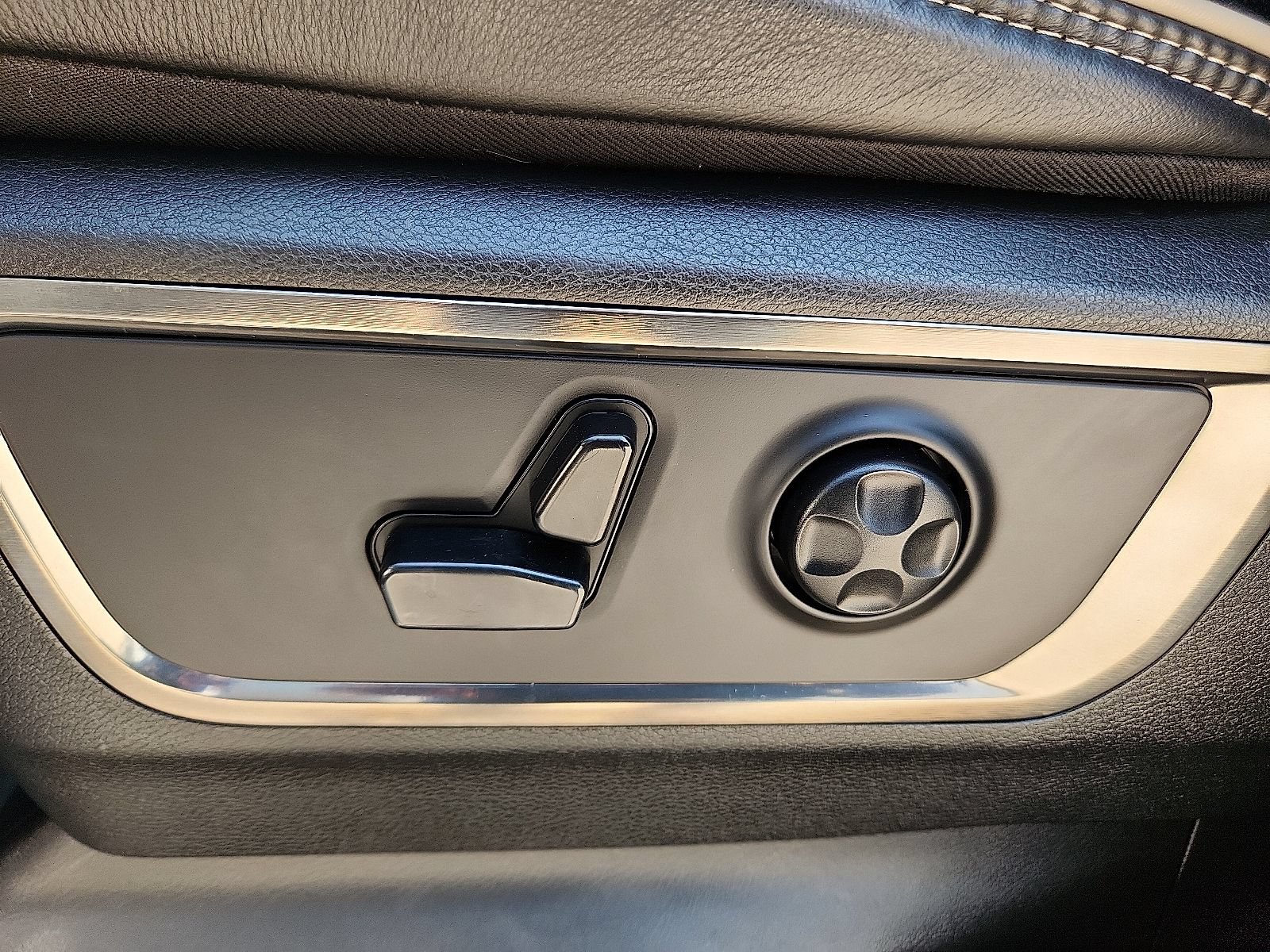 Used 2020 RAM 1500 Limited AWD/4WD image 12