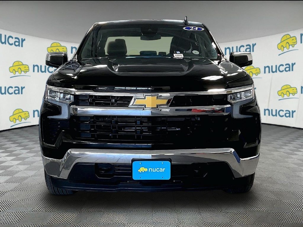 Used 2024 Chevrolet Silverado 1500 LT AWD/4WD image 2