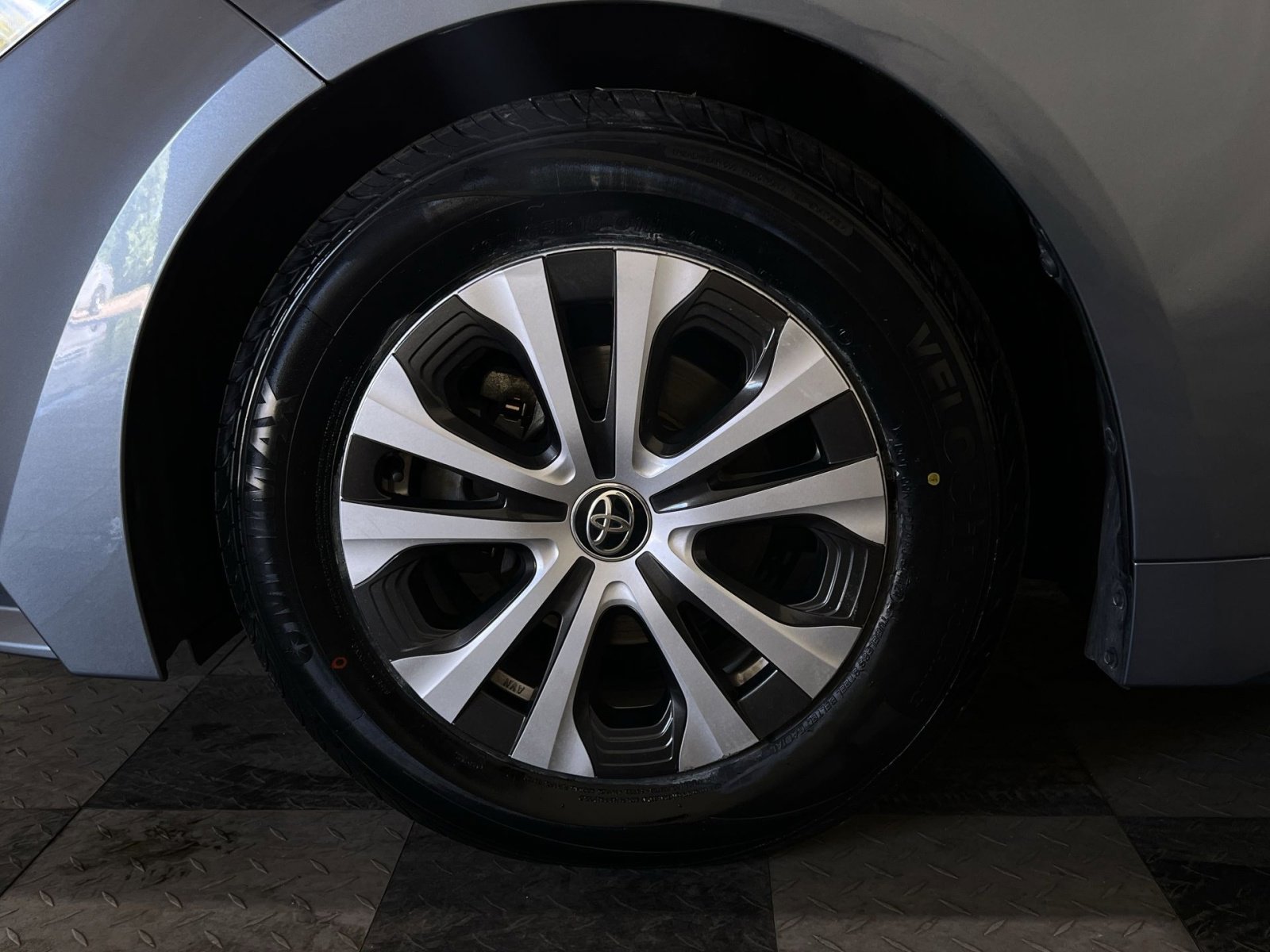 Used 2022 Toyota Corolla LE FWD image 25