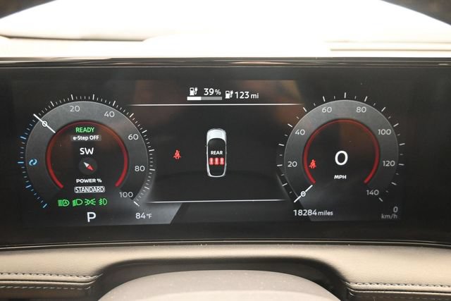 Used 2023 Nissan Ariya AWD image 29