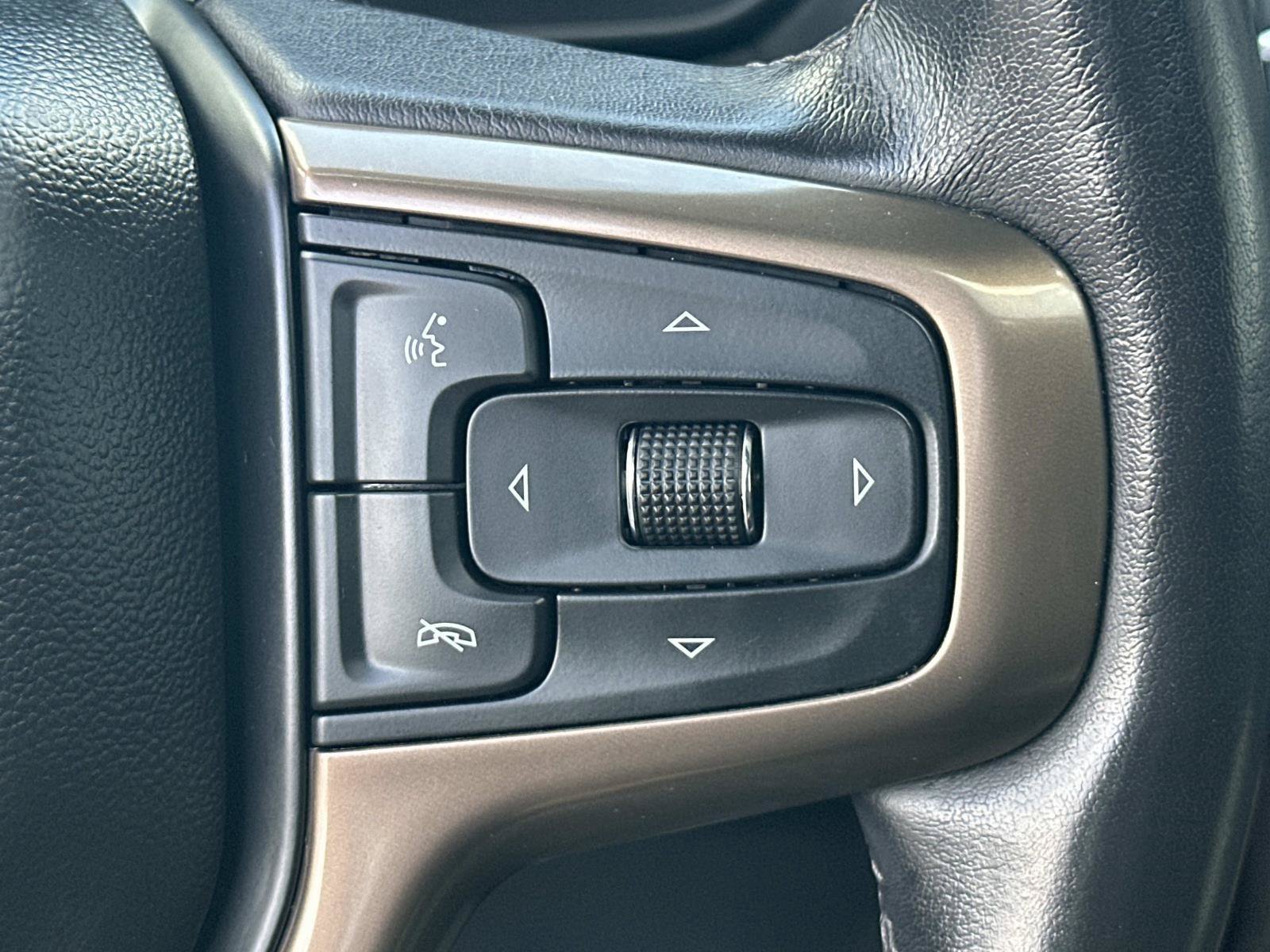Used 2023 Chevrolet Tahoe High Country w/ Advanced Technology Package AWD/4WD image 17
