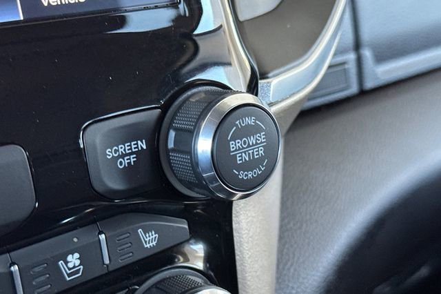 Used 2022 RAM 3500 Laramie image 31