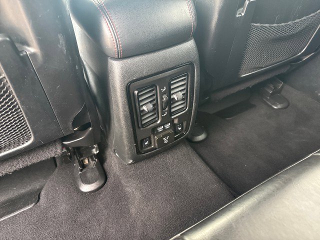 Used 2024 Dodge Durango GT image 11