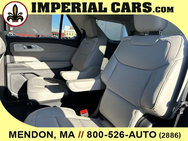 New 2026 Ford Explorer Active w/ Active Comfort Package image 14