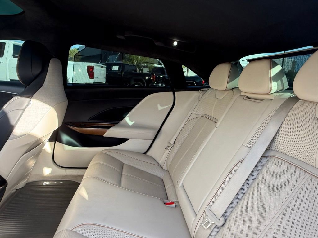 Used 2022 Lucid Air Grand Touring image 13