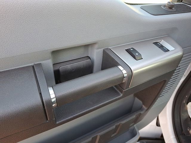 Used 2023 Ford F650 2WD Regular Cab Super Duty image 10