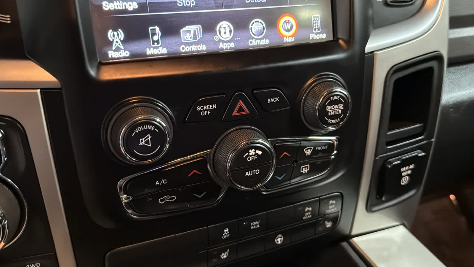 Used 2016 RAM 1500 Big Horn AWD/4WD image 18