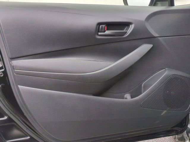 Used 2023 Toyota Corolla LE image 6