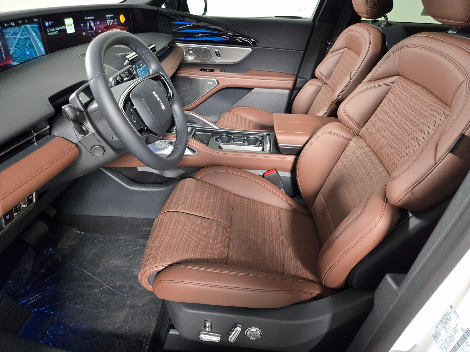 New 2026 Lincoln Nautilus Reserve AWD/4WD image 13