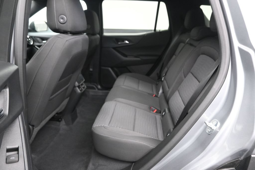 Used 2025 Chevrolet Equinox LT FWD image 14