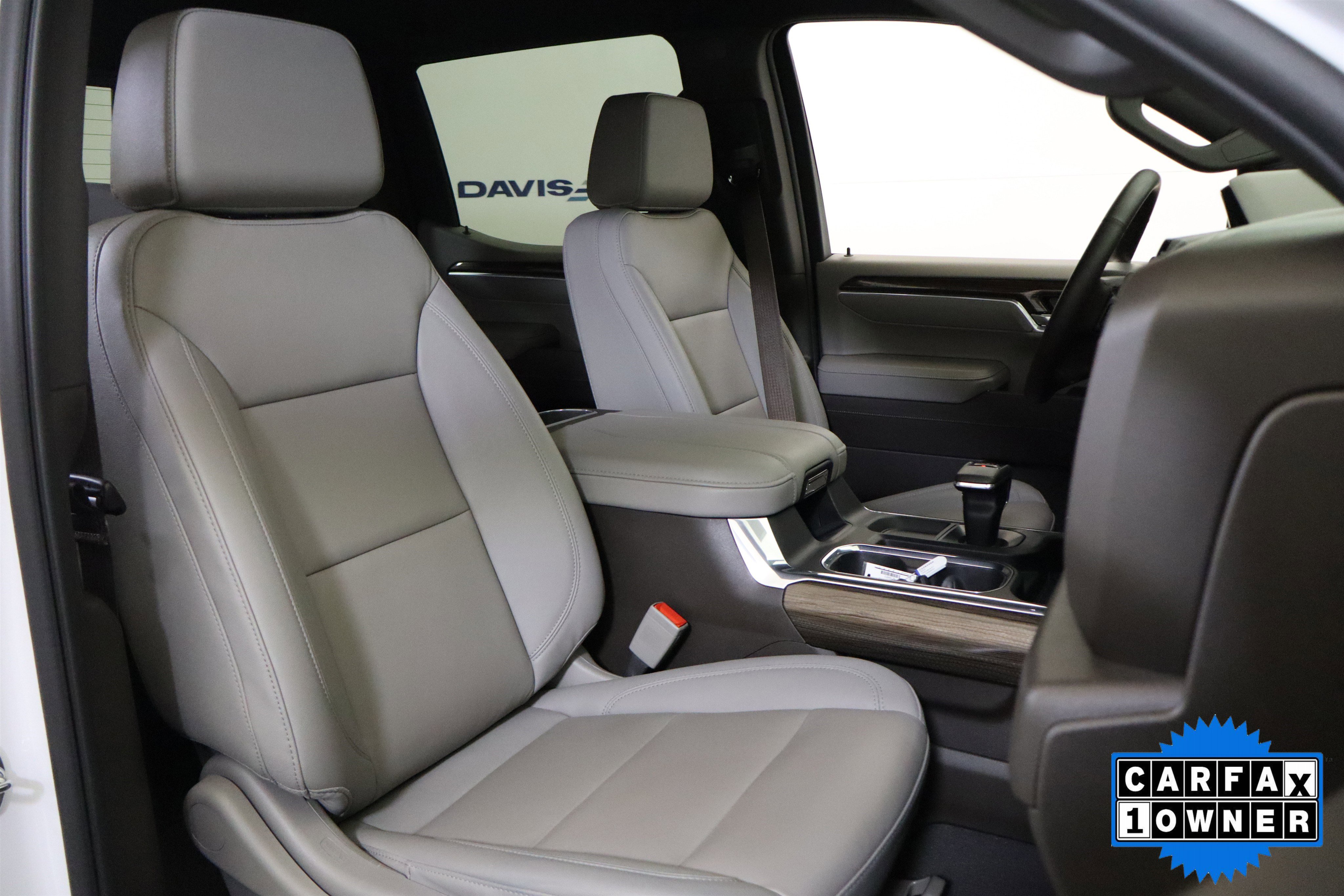 Used 2025 Chevrolet Silverado 1500 LT w/ Leather Package image 18