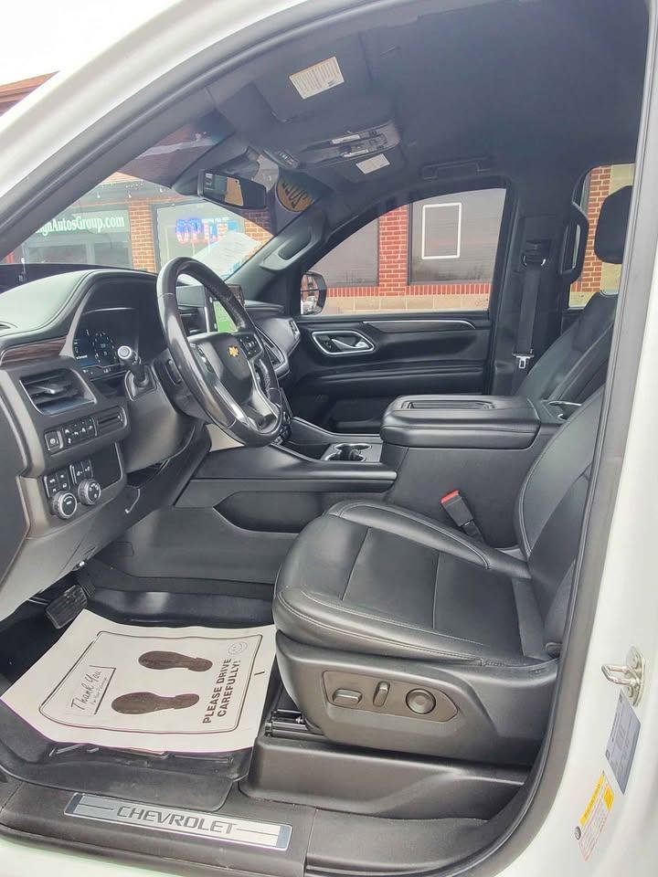 Used 2022 Chevrolet Suburban LT image 15