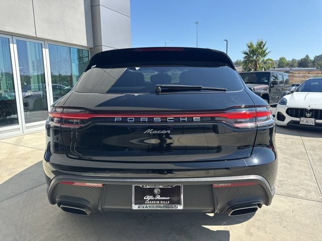 Used 2023 Porsche Macan AWD/4WD image 6