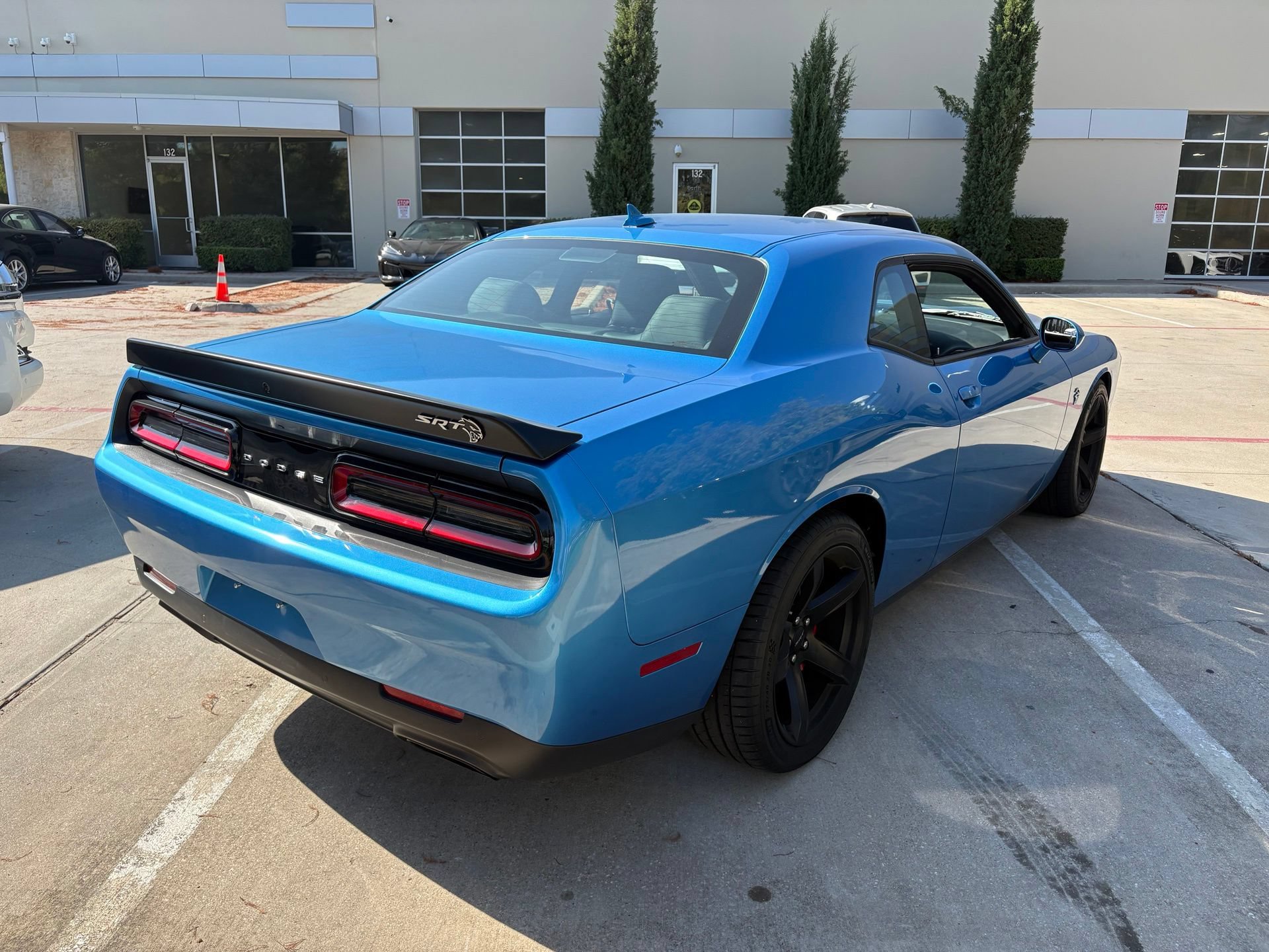 Used 2019 Dodge Challenger SRT Hellcat w/ Laguna Leather Package RWD image 4