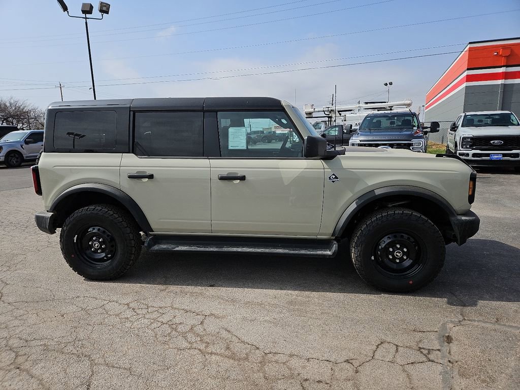 New 2026 Ford Bronco Outer Banks image 14
