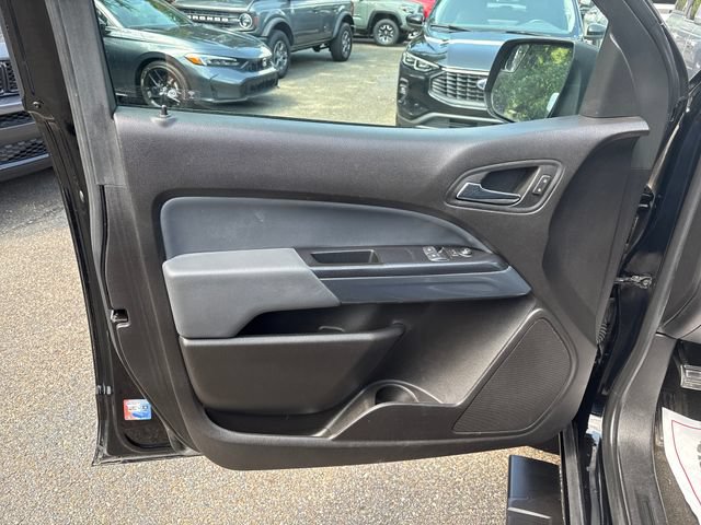 Used 2017 Chevrolet Colorado Z71 AWD/4WD image 8