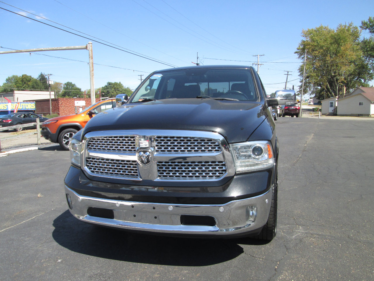 Used 2018 RAM 1500 Laramie w/ Convenience Group image 7